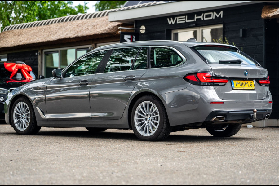 BMW 5 Serie Touring BMW 530e Touring LCI High Executive I Laserlight I Comfortstoelen I Driving Assistant Pro I Trekhaak
