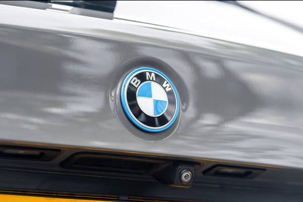 BMW 5 Serie Touring BMW 530e Touring LCI High Executive I Laserlight I Comfortstoelen I Driving Assistant Pro I Trekhaak