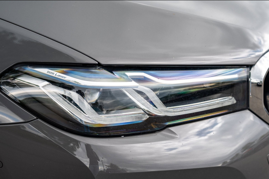 BMW 5 Serie Touring BMW 530e Touring LCI High Executive I Laserlight I Comfortstoelen I Driving Assistant Pro I Trekhaak