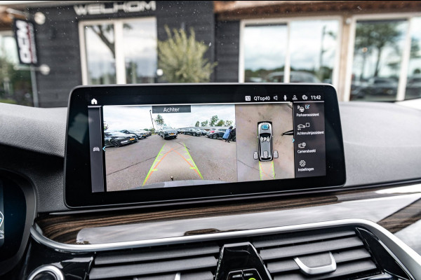 BMW 5 Serie Touring BMW 530e Touring LCI High Executive I Laserlight I Comfortstoelen I Driving Assistant Pro I Trekhaak