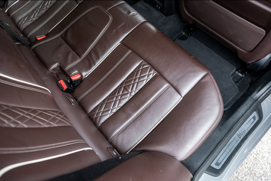 BMW 5 Serie Touring BMW 530e Touring LCI High Executive I Laserlight I Comfortstoelen I Driving Assistant Pro I Trekhaak