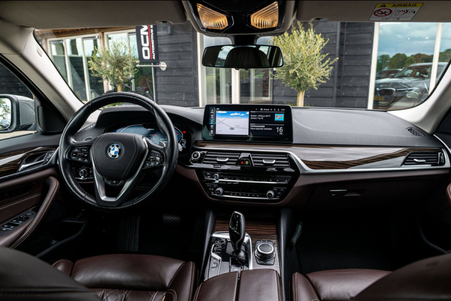 BMW 5 Serie Touring BMW 530e Touring LCI High Executive I Laserlight I Comfortstoelen I Driving Assistant Pro I Trekhaak