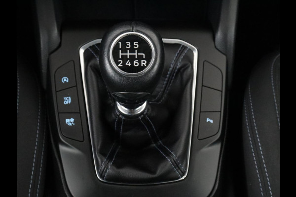 Ford Focus 1.0 EcoBoost Hybrid Active | Trekhaak | Camera | Carplay | Navigatie | Full LED | Keyless | DAB | Climate control | Parkeerhulp | Cruise control | Bluetooth