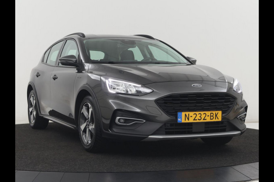 Ford Focus 1.0 EcoBoost Hybrid Active | Trekhaak | Camera | Carplay | Navigatie | Full LED | Keyless | DAB | Climate control | Parkeerhulp | Cruise control | Bluetooth