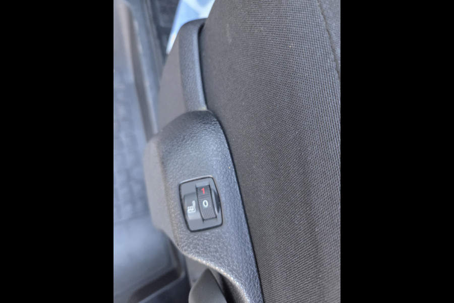 Peugeot e-Expert Long L3 75 kWh Xenon Stoelverwarming Airco Achteruitrijcamera
