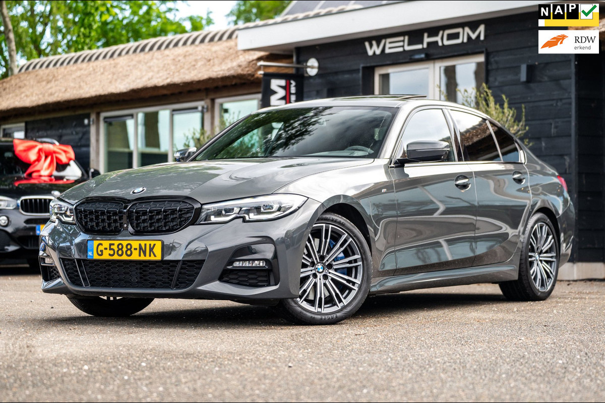 BMW 3-serie 330i High Executive Edition I Dravit Grau I M Pakket I 360 I Nap I Panoramadak