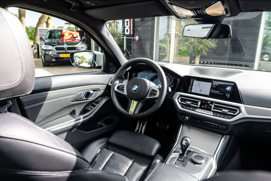 BMW 3-serie 330i High Executive Edition I Dravit Grau I M Pakket I 360 I Nap I Panoramadak