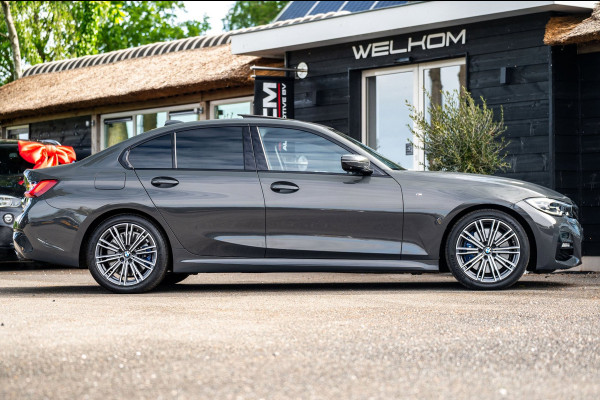 BMW 3-serie 330i High Executive Edition I Dravit Grau I M Pakket I 360 I Nap I Panoramadak