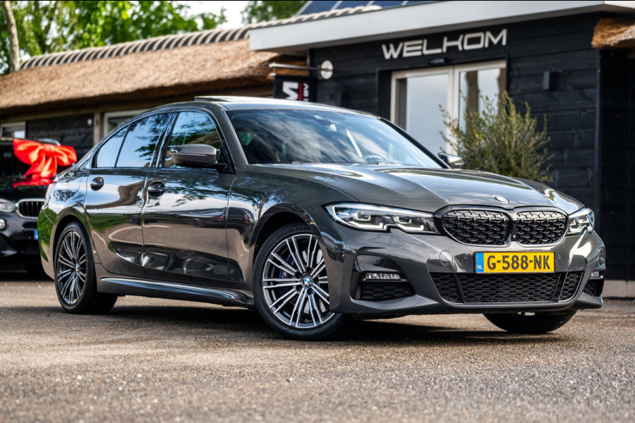BMW 3-serie 330i High Executive Edition I Dravit Grau I M Pakket I 360 I Nap I Panoramadak
