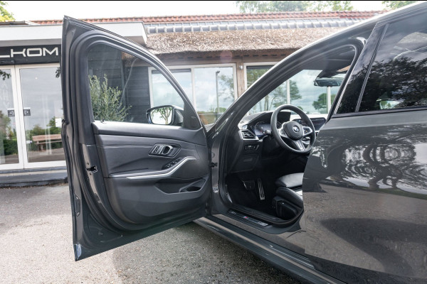 BMW 3-serie 330i High Executive Edition I Dravit Grau I M Pakket I 360 I Nap I Panoramadak