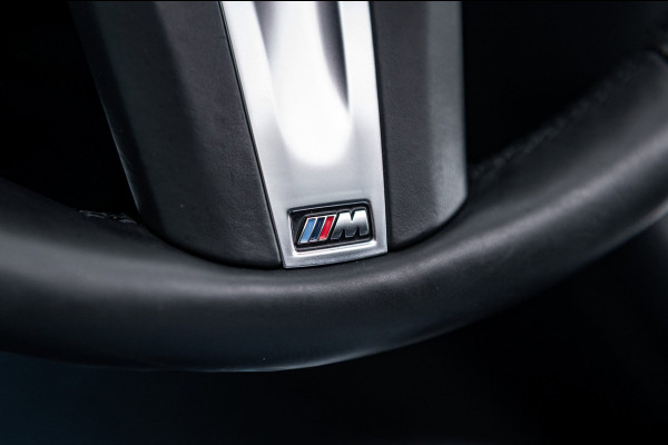 BMW 3-serie 330i High Executive Edition I Dravit Grau I M Pakket I 360 I Nap I Panoramadak