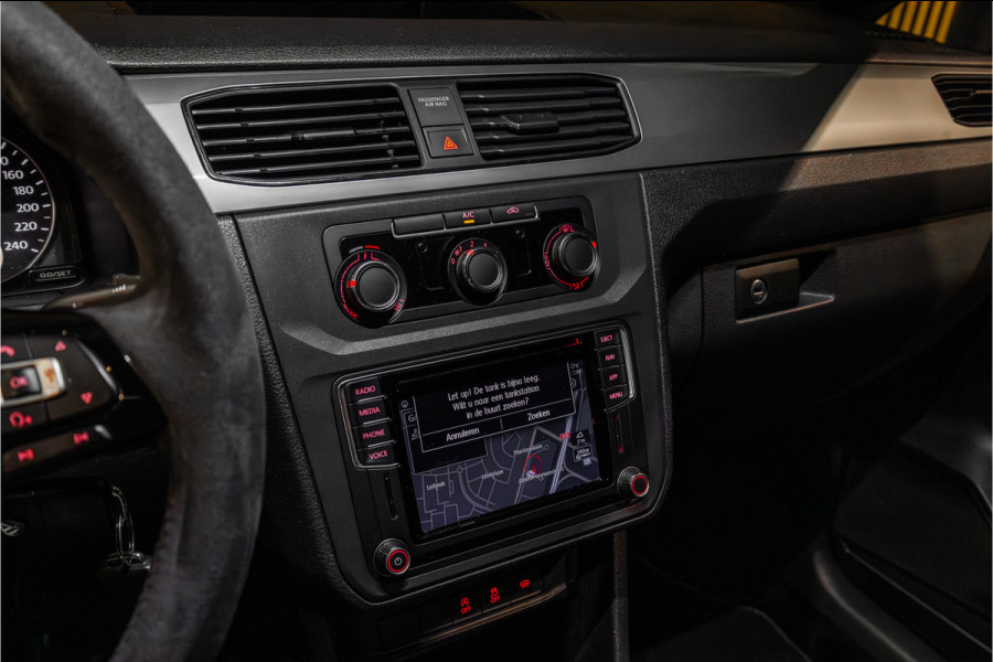 Volkswagen Caddy 2.0 TDI L2H1 Maxi Exclusive | Bi-Xenon | CarPlay | Elek stoelen | Stoelverwarming | Camera | Alcantara bekleding | MF Stuur | Nieuwe APK