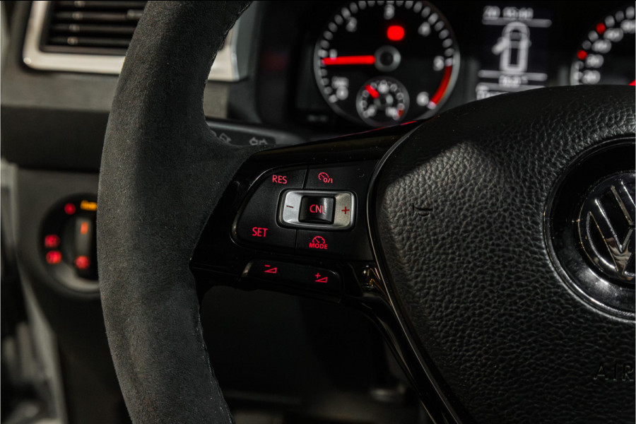 Volkswagen Caddy 2.0 TDI L2H1 Maxi Exclusive | Bi-Xenon | CarPlay | Elek stoelen | Stoelverwarming | Camera | Alcantara bekleding | MF Stuur | Nieuwe APK