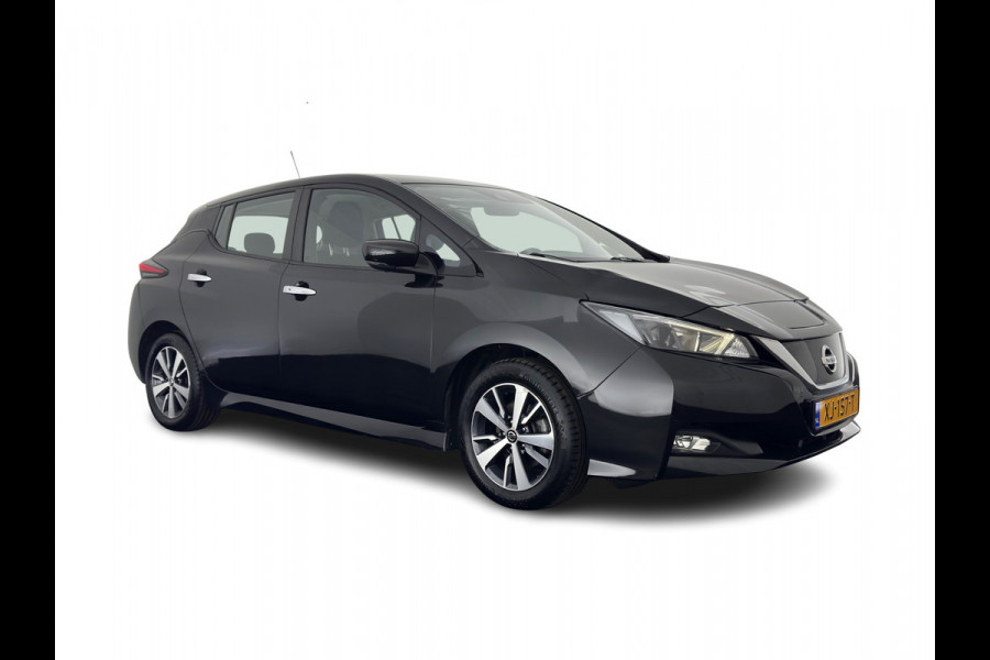 Nissan Leaf N-Connecta 40 kWh (INCL.BTW) Aut. *ADAPTIVE-CRUISE | NAVI-FULLMAP | TOPVIEW | KEYLESS | BLINDSPOT |  DIGI-COCKPIT | HEATED-COMFORTSEATS | DAB | PRIVACYGLASS | ECC | PDC | CARPLAY | 16"ALU*