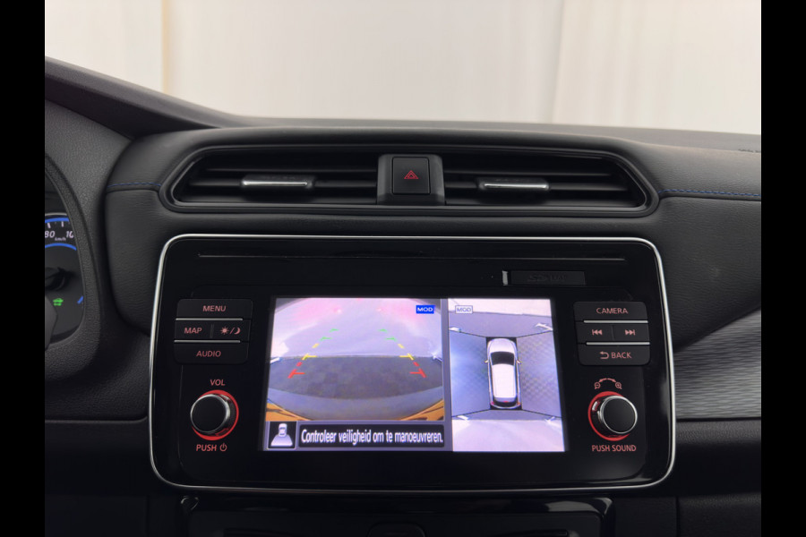 Nissan Leaf N-Connecta 40 kWh (INCL.BTW) Aut. *ADAPTIVE-CRUISE | NAVI-FULLMAP | TOPVIEW | KEYLESS | BLINDSPOT |  DIGI-COCKPIT | HEATED-COMFORTSEATS | DAB | PRIVACYGLASS | ECC | PDC | CARPLAY | 16"ALU*
