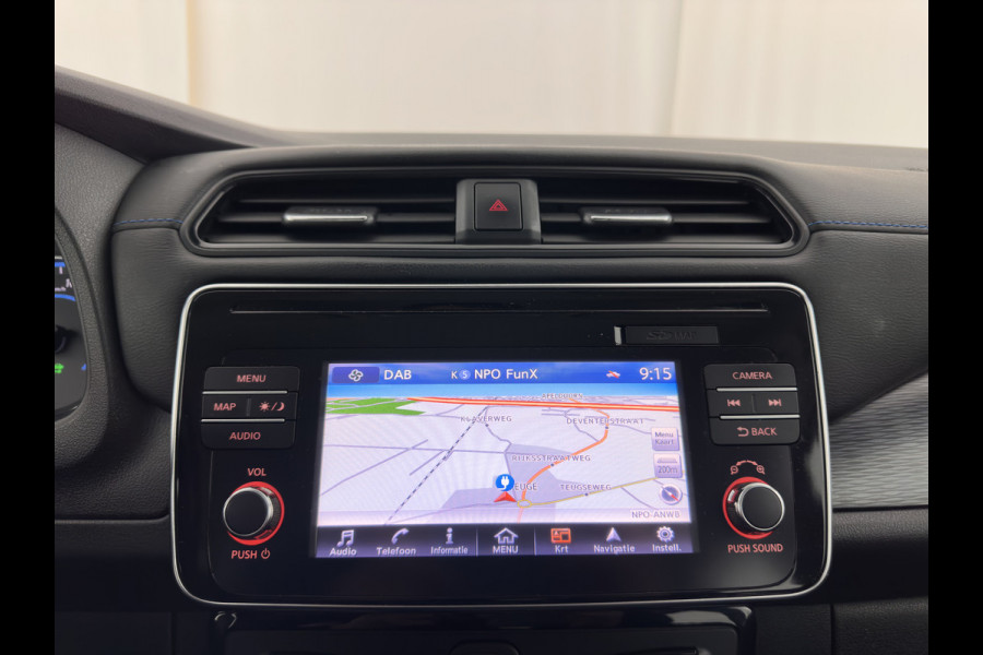 Nissan Leaf N-Connecta 40 kWh (INCL.BTW) Aut. *ADAPTIVE-CRUISE | NAVI-FULLMAP | TOPVIEW | KEYLESS | BLINDSPOT |  DIGI-COCKPIT | HEATED-COMFORTSEATS | DAB | PRIVACYGLASS | ECC | PDC | CARPLAY | 16"ALU*
