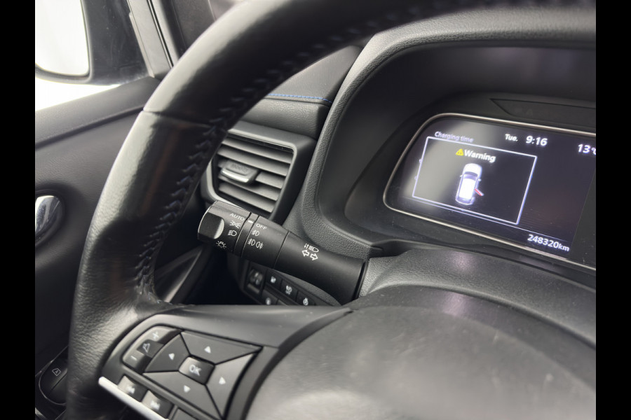 Nissan Leaf N-Connecta 40 kWh (INCL.BTW) Aut. *ADAPTIVE-CRUISE | NAVI-FULLMAP | TOPVIEW | KEYLESS | BLINDSPOT |  DIGI-COCKPIT | HEATED-COMFORTSEATS | DAB | PRIVACYGLASS | ECC | PDC | CARPLAY | 16"ALU*
