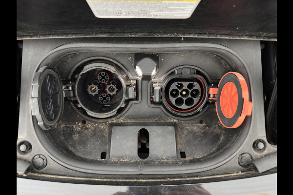 Nissan Leaf N-Connecta 40 kWh (INCL.BTW) Aut. *ADAPTIVE-CRUISE | NAVI-FULLMAP | TOPVIEW | KEYLESS | BLINDSPOT |  DIGI-COCKPIT | HEATED-COMFORTSEATS | DAB | PRIVACYGLASS | ECC | PDC | CARPLAY | 16"ALU*