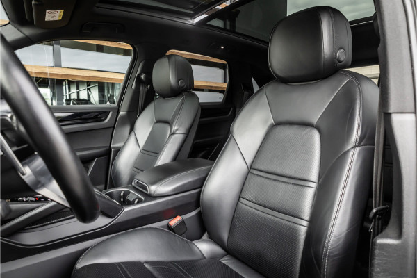 Porsche Cayenne 3.0 E-Hybrid - Sport Chrono + | Panorama | PDLS+ | Bose | Luchtvering