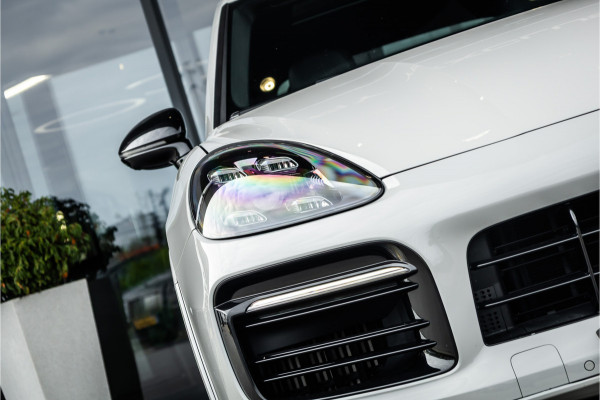 Porsche Cayenne 3.0 E-Hybrid - Sport Chrono + | Panorama | PDLS+ | Bose | Luchtvering