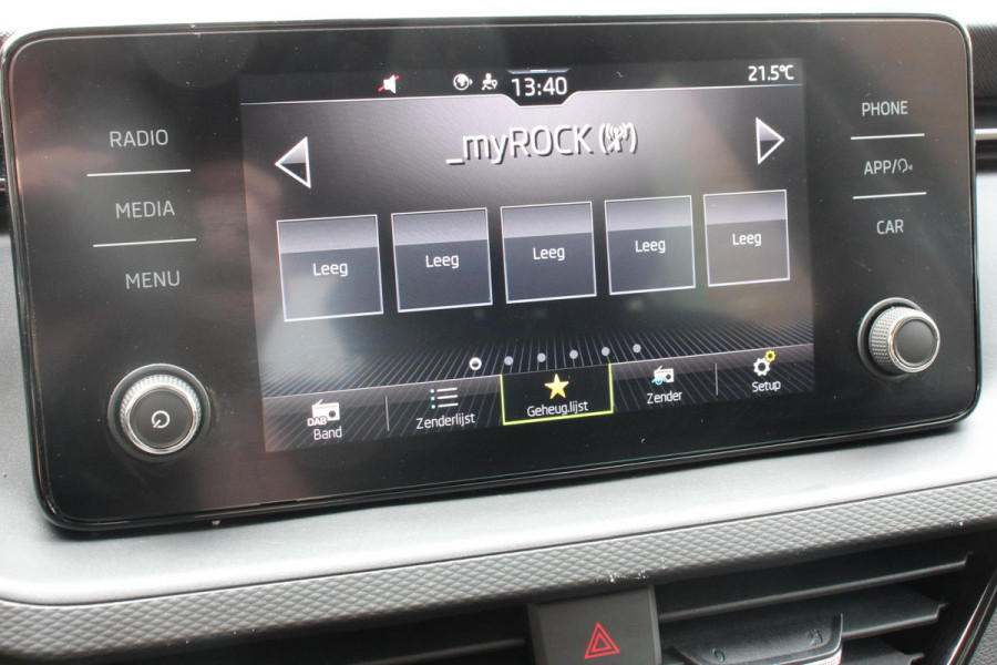 Škoda Kamiq 1.0 TSI 116pk Ambition Navigatie Smart link/Apple Carplay/Android auto Led Verlichting Airco  Stoelverwarming  PDC Achter