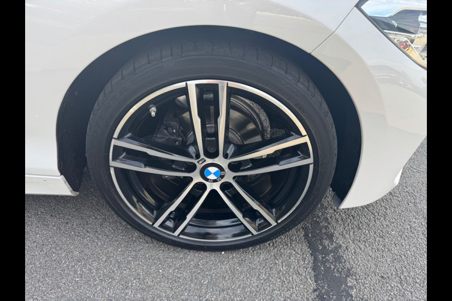 BMW 1-serie 118i Edition M Sport Shadow Executive Dakje Leder Led facelift