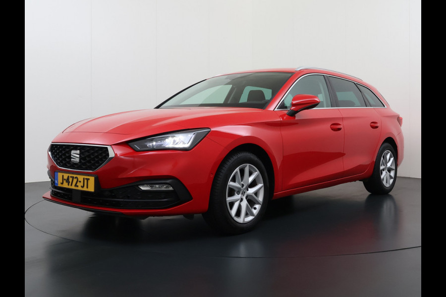 Seat Leon Sportstourer 1.5T 131pk *Nieuw Model* Trekhaak Camera Adaptive-Cruise Navi Ecc Virtual Cockpit Apple Carplay/Android Auto Pdc St Lmv Led DAB Keyless Isofix Front assist Regensensor Bluetooth Rijstrooksensor 1e Eigenaar Origineel Nederlandse Auto