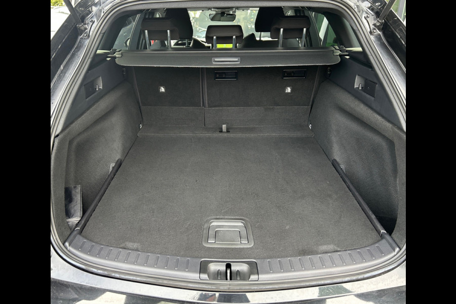 Toyota Corolla Touring Sports 1.8 Hybrid Dynamic Apple Carplay NL-Auto 1e Eigenaar Rijklaarprijs!