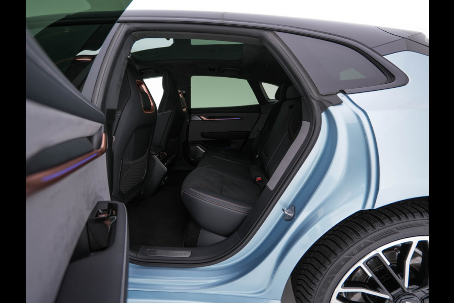 ZEEKR 001 AWD Privilege 100 kWh [ 3-Fase-22 kW] {SOH-94%} (INCL-BTW) Aut. *PANO | LEATHER-MICROFIBRE | FULL-LED | BLINDSPOT | ADAPTIVE-CRUISE | YAMAHA-SOUND | HEATED-COMFORTSEATS | AMBIENTLIGHT | AIRSUSPENSION | NAVI-FULLMAP | PRIVACY-GLASS |  HEAD-