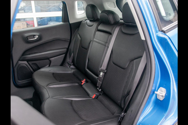 Jeep Compass 1.3T Night Eagle Liberty Edition | Trekhaak | Clima | Navi | Carplay | Camera | PDC | 19"
