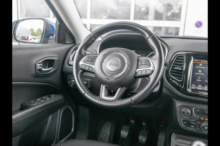 Jeep Compass 1.3T Night Eagle Liberty Edition | Trekhaak | Clima | Navi | Carplay | Camera | PDC | 19"
