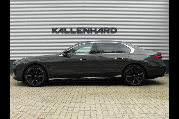 BMW i7 M70 xDrive 106kWh - Executive Drive Pro - Sky Lounge - Individual Interieur