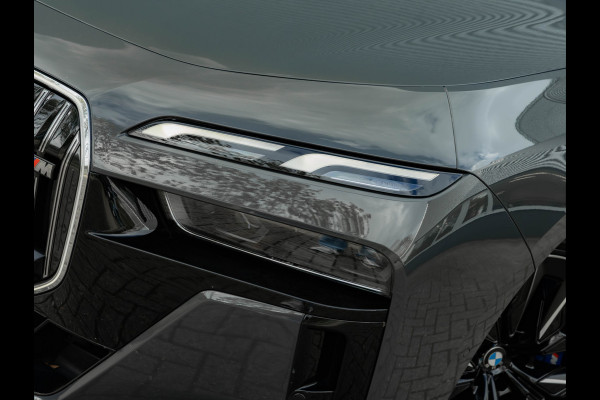 BMW i7 M70 xDrive 106kWh - Executive Drive Pro - Sky Lounge - Individual Interieur