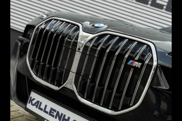 BMW i7 M70 xDrive 106kWh - Executive Drive Pro - Sky Lounge - Individual Interieur