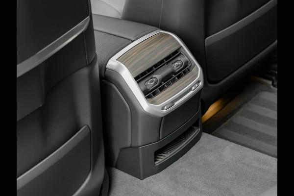 BMW i7 M70 xDrive 106kWh - Executive Drive Pro - Sky Lounge - Individual Interieur