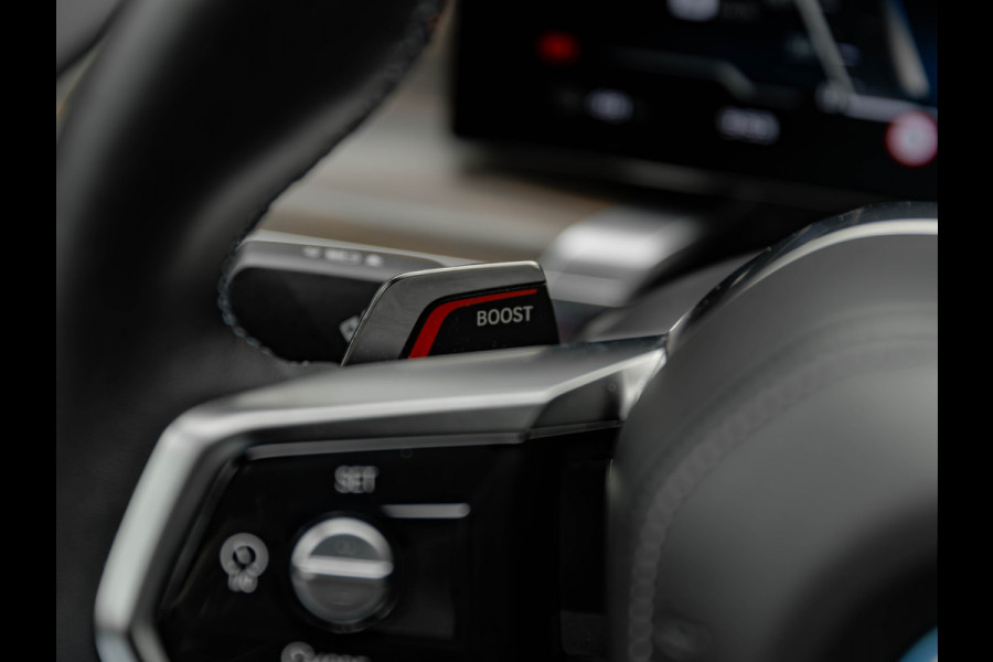 BMW i7 M70 xDrive 106kWh - Executive Drive Pro - Sky Lounge - Individual Interieur