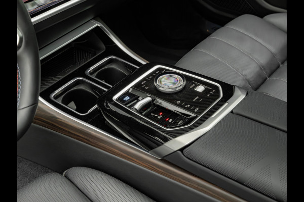 BMW i7 M70 xDrive 106kWh - Executive Drive Pro - Sky Lounge - Individual Interieur