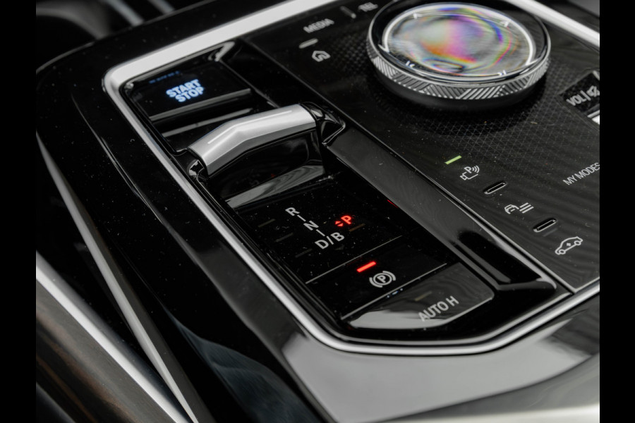 BMW i7 M70 xDrive 106kWh - Executive Drive Pro - Sky Lounge - Individual Interieur