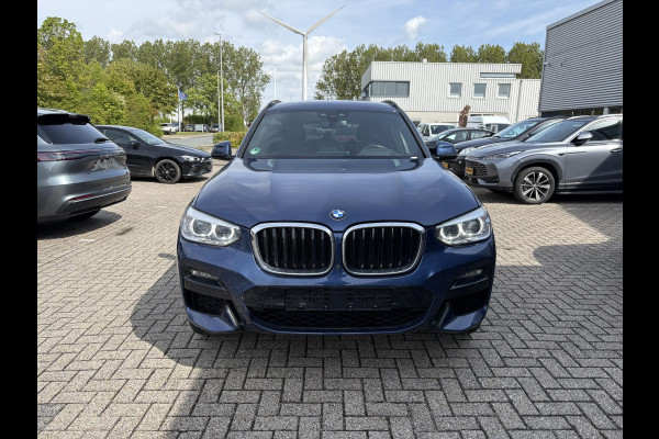 BMW X3 xDrive30e M Sport | M pakket | Trekhaak | Sportstoelen | Stoelverwarming | 360 graden camera | Led koplampen | Head up Display