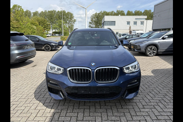 BMW X3 xDrive30e M Sport | M pakket | Trekhaak | Sportstoelen | Stoelverwarming | 360 graden camera | Led koplampen | Head up Display