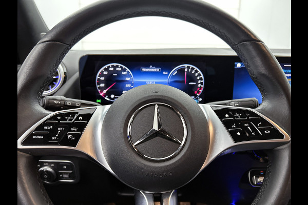 Mercedes-Benz GLA 250 e Star Edition Luxury Line | Achteruitrijcamera | Lederen bekleding | Stoelverwarming | 24 Maanden Mercedes-Benz Certified Garantie.