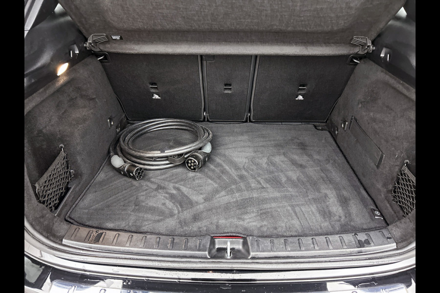 Mercedes-Benz GLA 250 e Star Edition Luxury Line | Achteruitrijcamera | Lederen bekleding | Stoelverwarming | 24 Maanden Mercedes-Benz Certified Garantie.