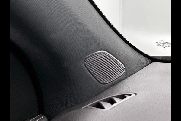 Mercedes-Benz GLA 250 e Star Edition Luxury Line | Achteruitrijcamera | Lederen bekleding | Stoelverwarming | 24 Maanden Mercedes-Benz Certified Garantie.