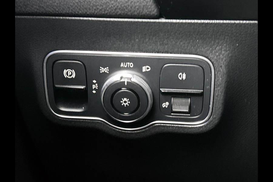 Mercedes-Benz GLA 250 e Star Edition Luxury Line | Achteruitrijcamera | Lederen bekleding | Stoelverwarming | 24 Maanden Mercedes-Benz Certified Garantie.