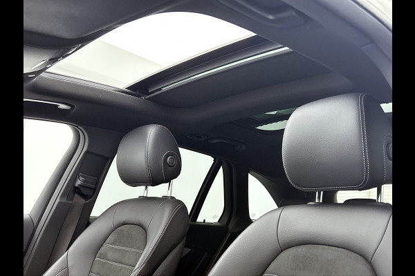 Mercedes-Benz GLC 300 e 4MATIC Business Solution AMG Inclusief 24 maanden Mercedes-Benz Certified garantie voor Europa.