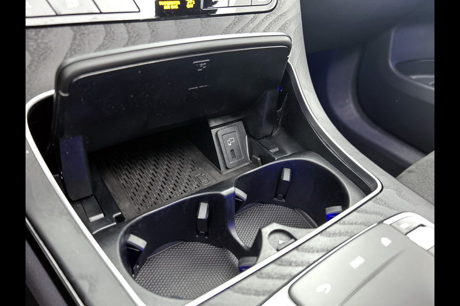 Mercedes-Benz GLC 300 e 4MATIC Business Solution AMG Inclusief 24 maanden Mercedes-Benz Certified garantie voor Europa.