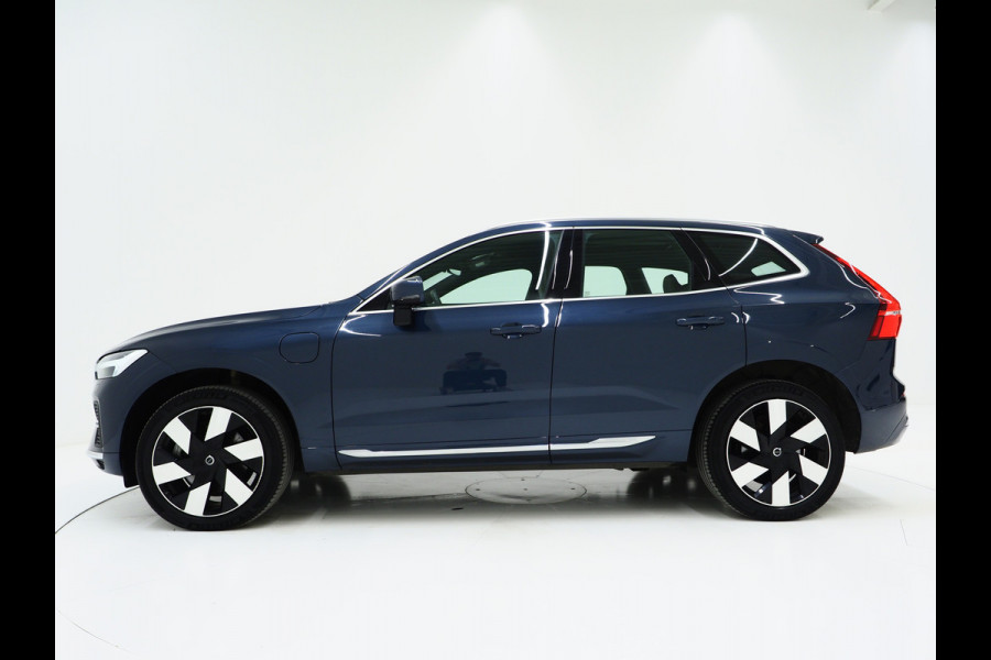 Volvo XC60 2.0 T6 Plug-in hybrid AWD Ultimate | Panoramadak | Trekhaak | Tailored Wool Blend | Luchtvering | HUD | Harman/Kardon