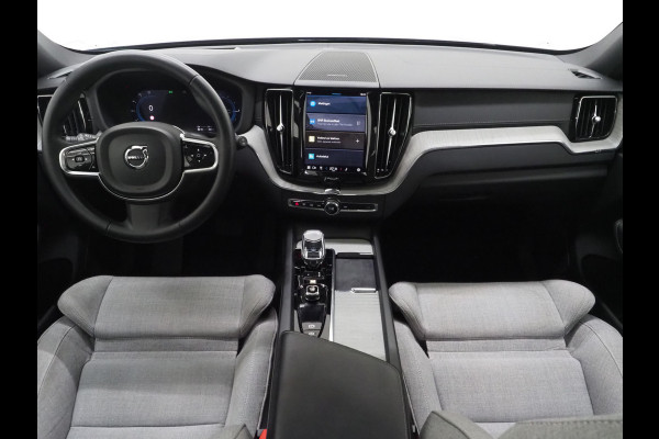 Volvo XC60 2.0 T6 Plug-in hybrid AWD Ultimate | Panoramadak | Trekhaak | Tailored Wool Blend | Luchtvering | HUD | Harman/Kardon