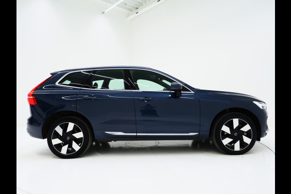 Volvo XC60 2.0 T6 Plug-in hybrid AWD Ultimate | Panoramadak | Trekhaak | Tailored Wool Blend | Luchtvering | HUD | Harman/Kardon