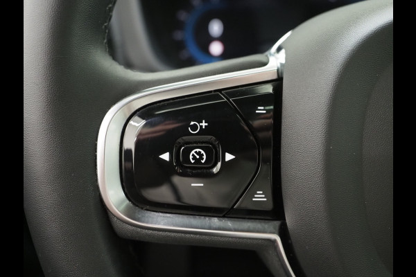 Volvo XC60 2.0 T6 Plug-in hybrid AWD Ultimate | Panoramadak | Trekhaak | Tailored Wool Blend | Luchtvering | HUD | Harman/Kardon